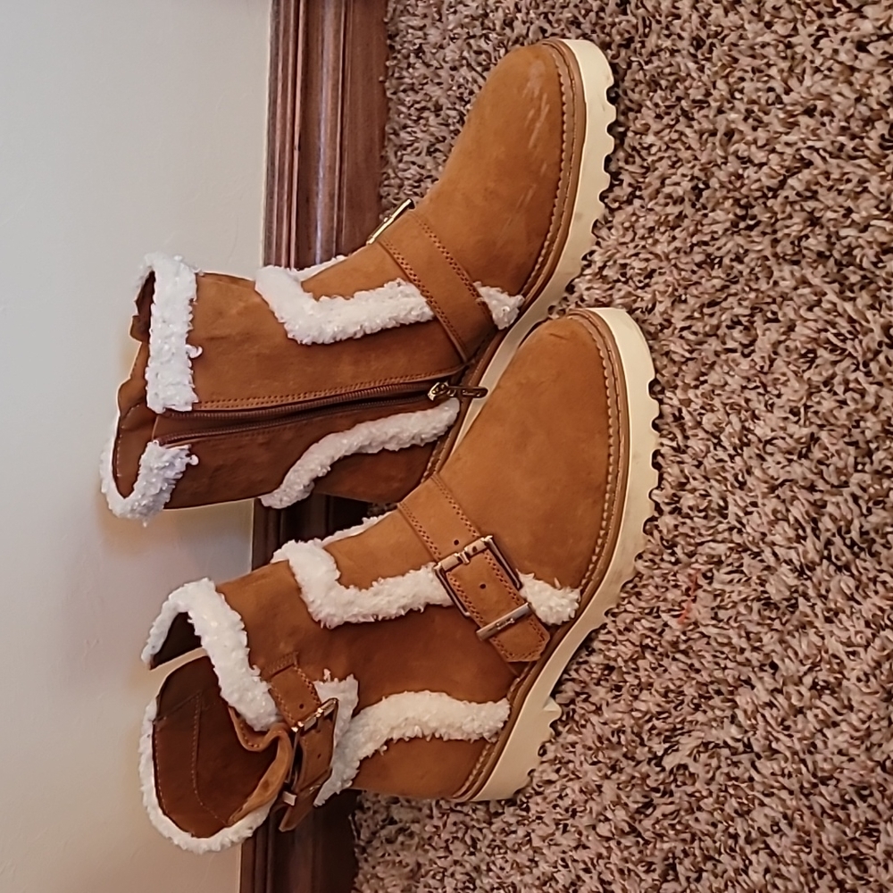 Ladies Boots